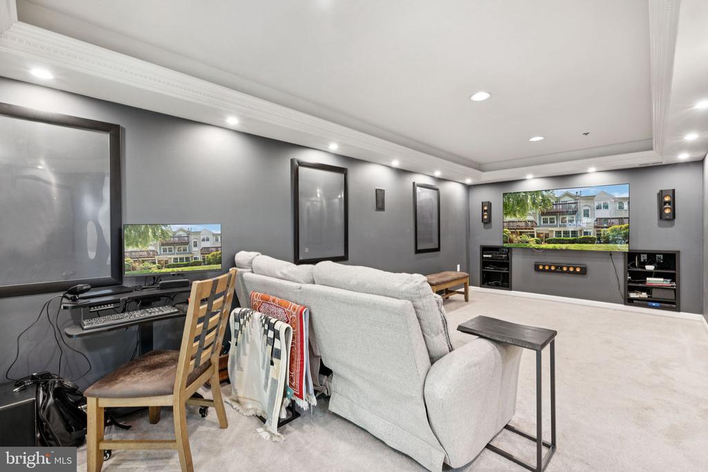 11736 ROCKAWAY LANE 101