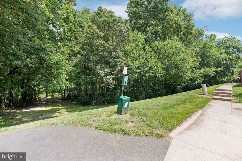 11736 ROCKAWAY LANE 101