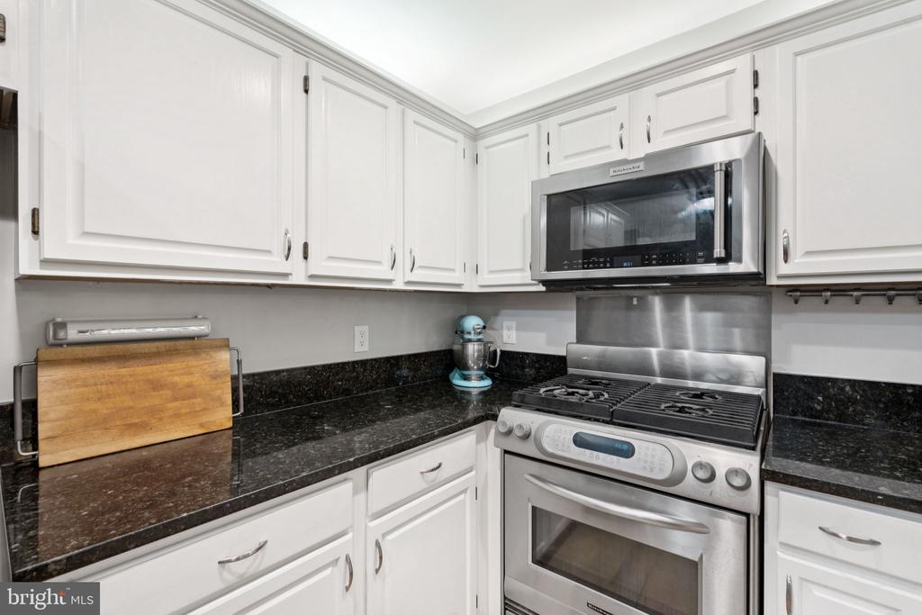 11736 ROCKAWAY LANE 101