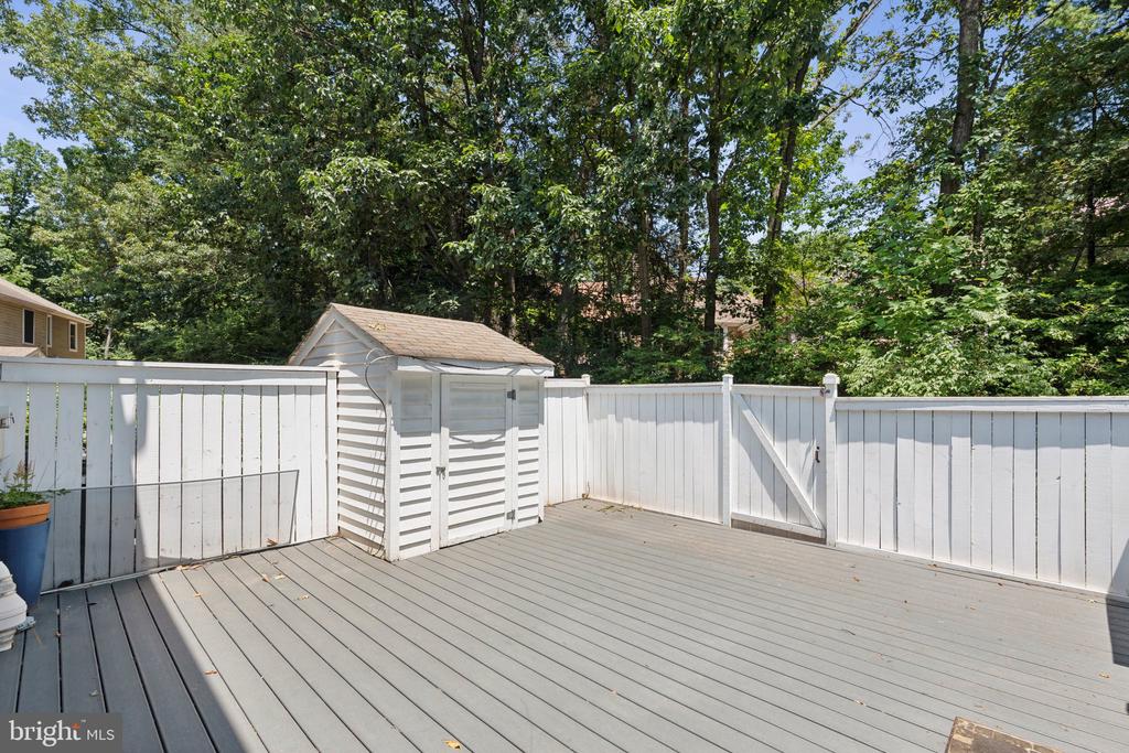 1511 TWISTED OAK DRIVE