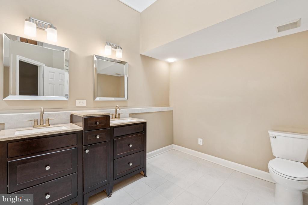 5875 WOODFIELD ESTATES DRIVE