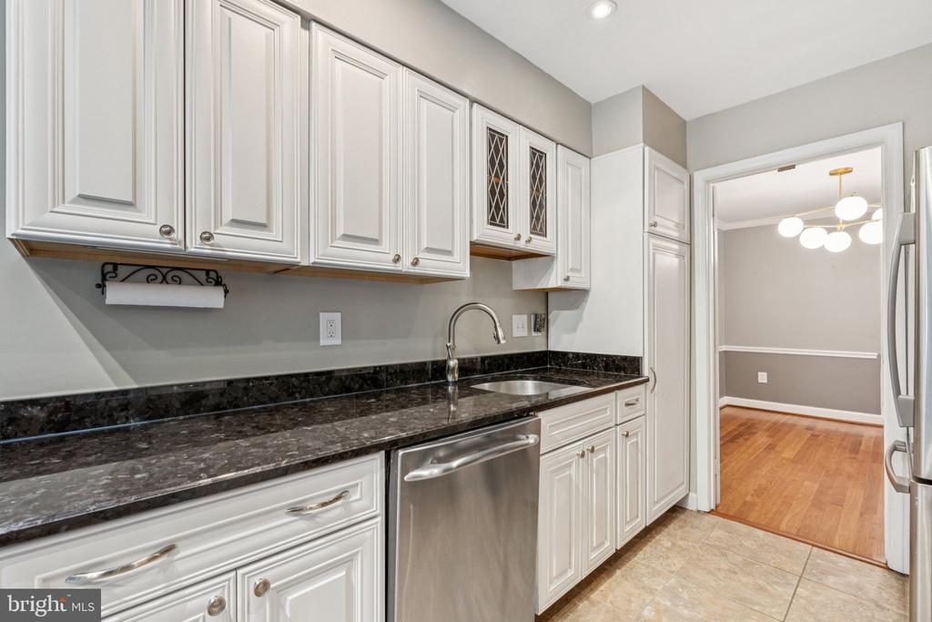 5875 WOODFIELD ESTATES DRIVE