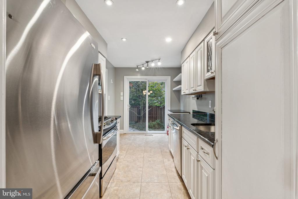 5875 WOODFIELD ESTATES DRIVE