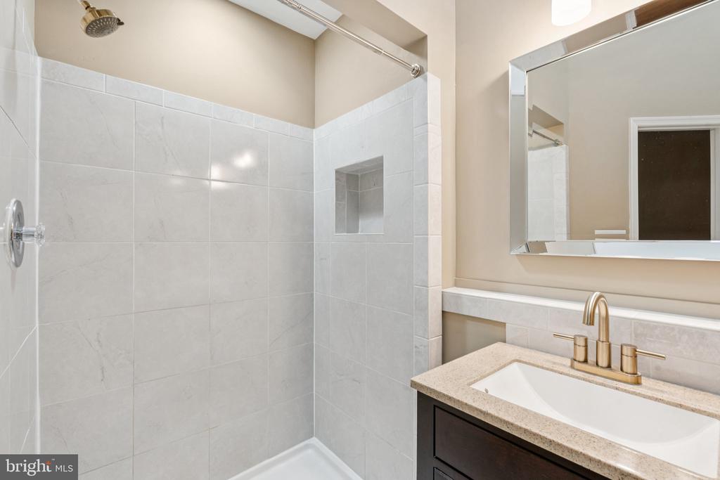 5875 WOODFIELD ESTATES DRIVE