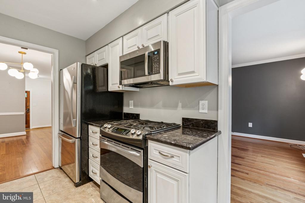5875 WOODFIELD ESTATES DRIVE