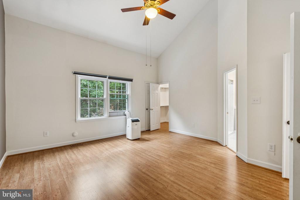 5875 WOODFIELD ESTATES DRIVE
