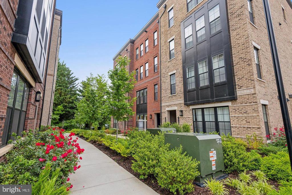 7454 BACKETT WOOD TERRACE 403