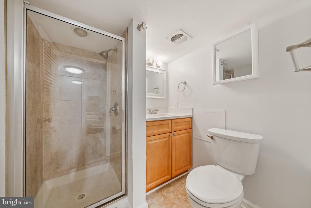 3702 HEATHER COURT