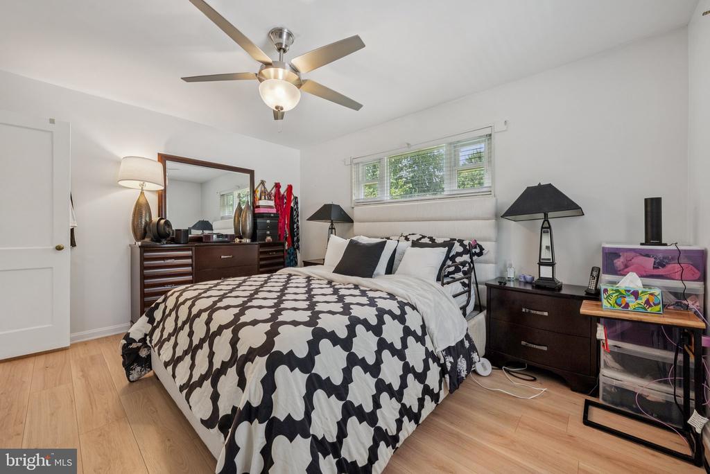 3702 HEATHER COURT