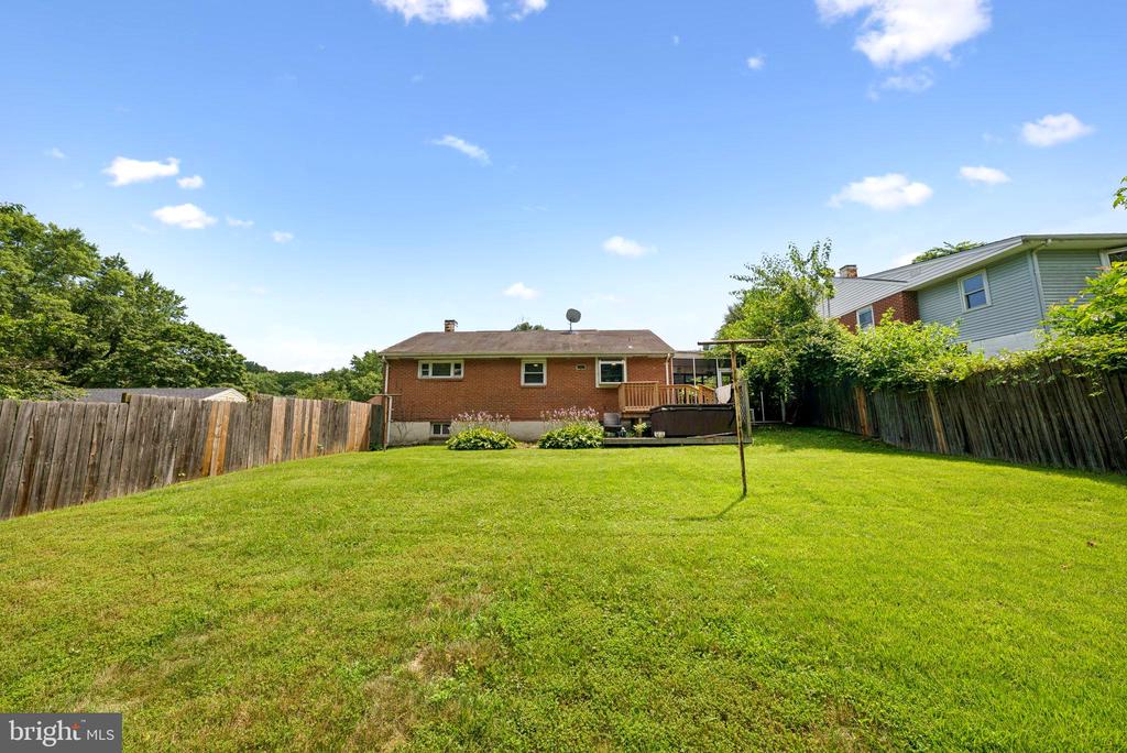 3702 HEATHER COURT