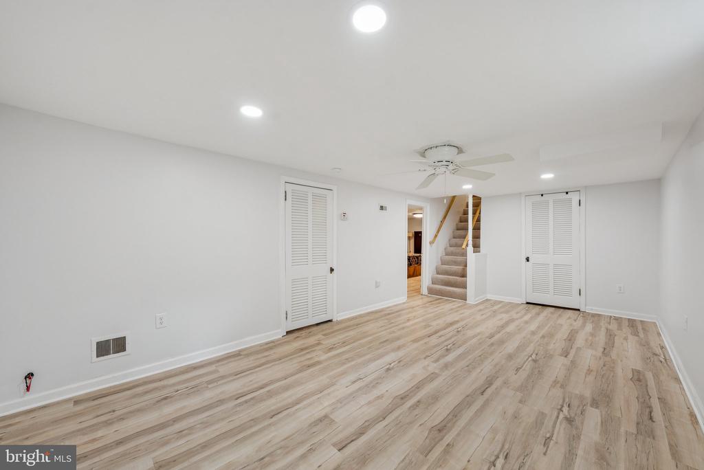 3702 HEATHER COURT