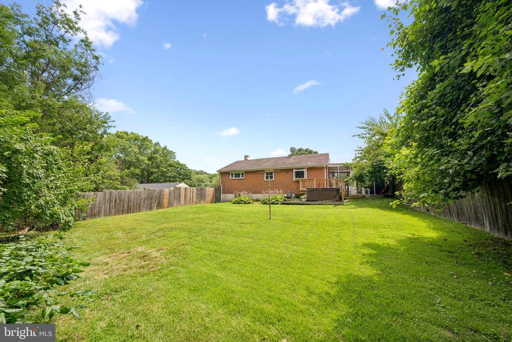 3702 HEATHER COURT