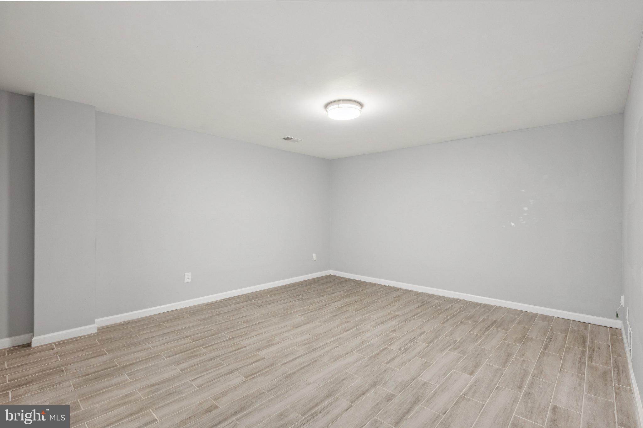 5427 SAFE HARBOR COURT