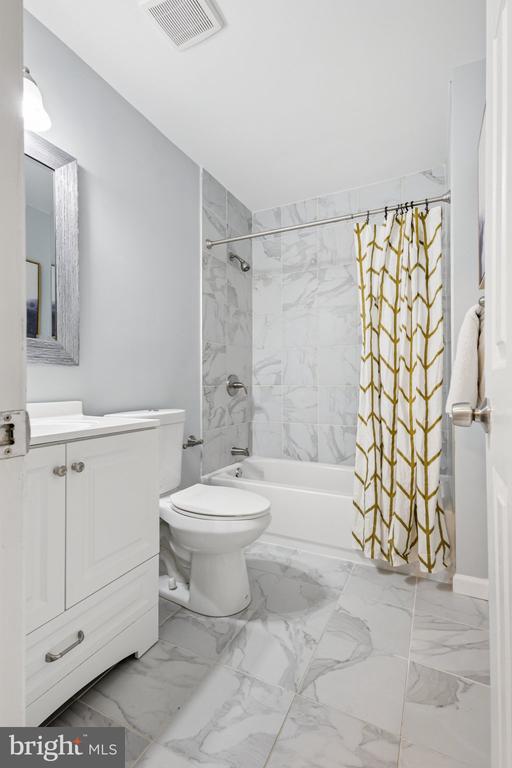 5427 SAFE HARBOR COURT