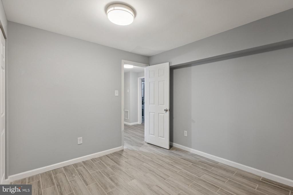 5427 SAFE HARBOR COURT