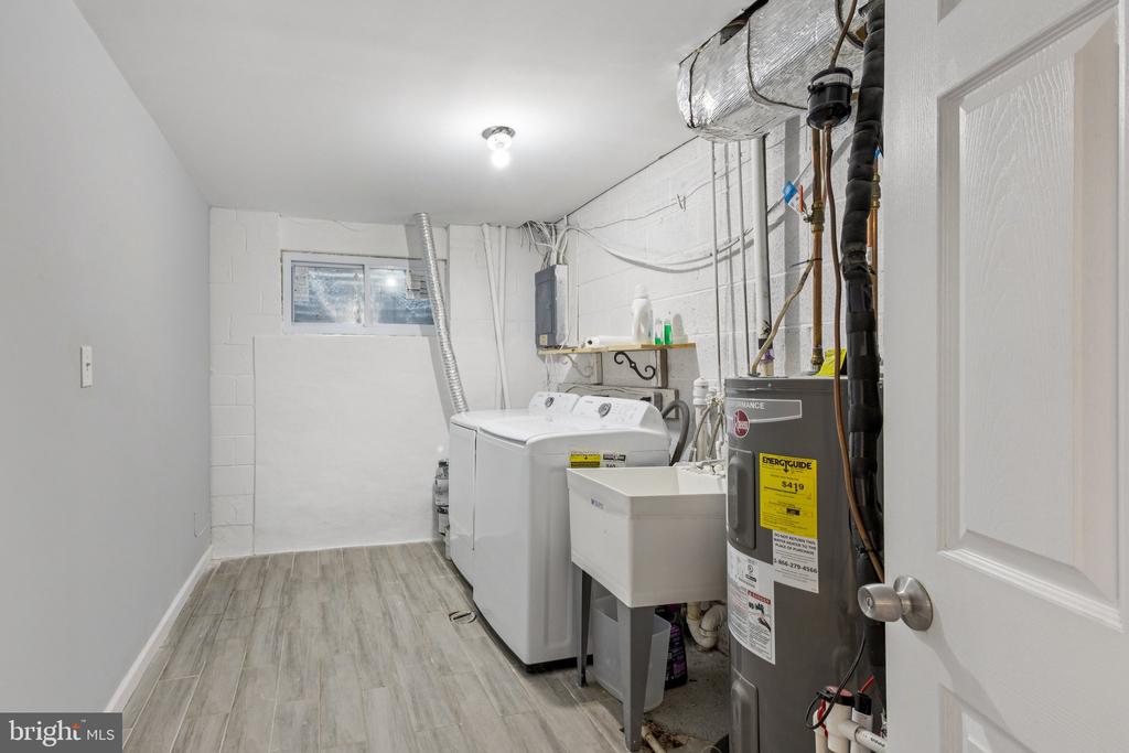 5427 SAFE HARBOR COURT