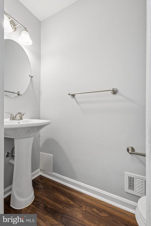 5427 SAFE HARBOR COURT