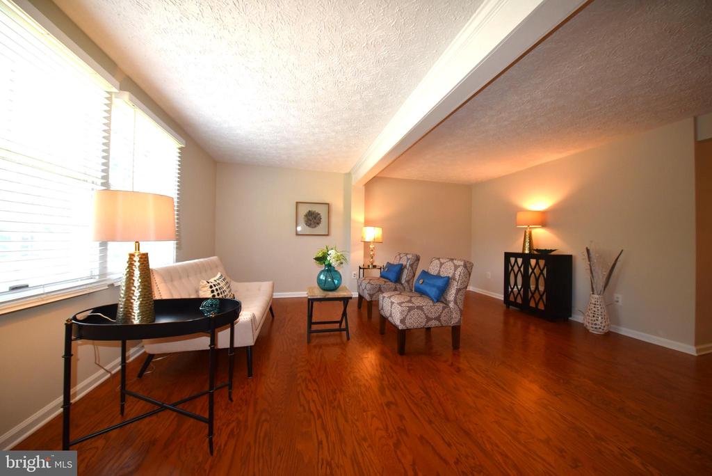 1118 CASPER DRIVE