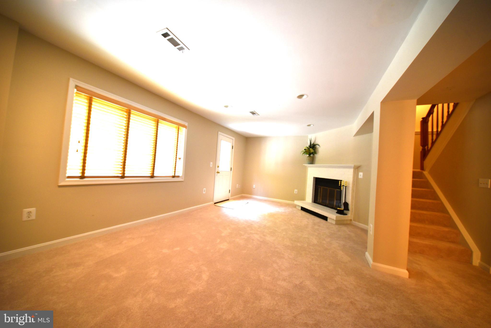 1118 CASPER DRIVE