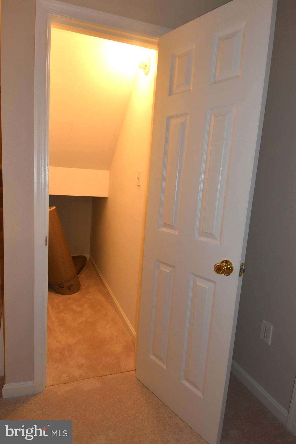 1118 CASPER DRIVE