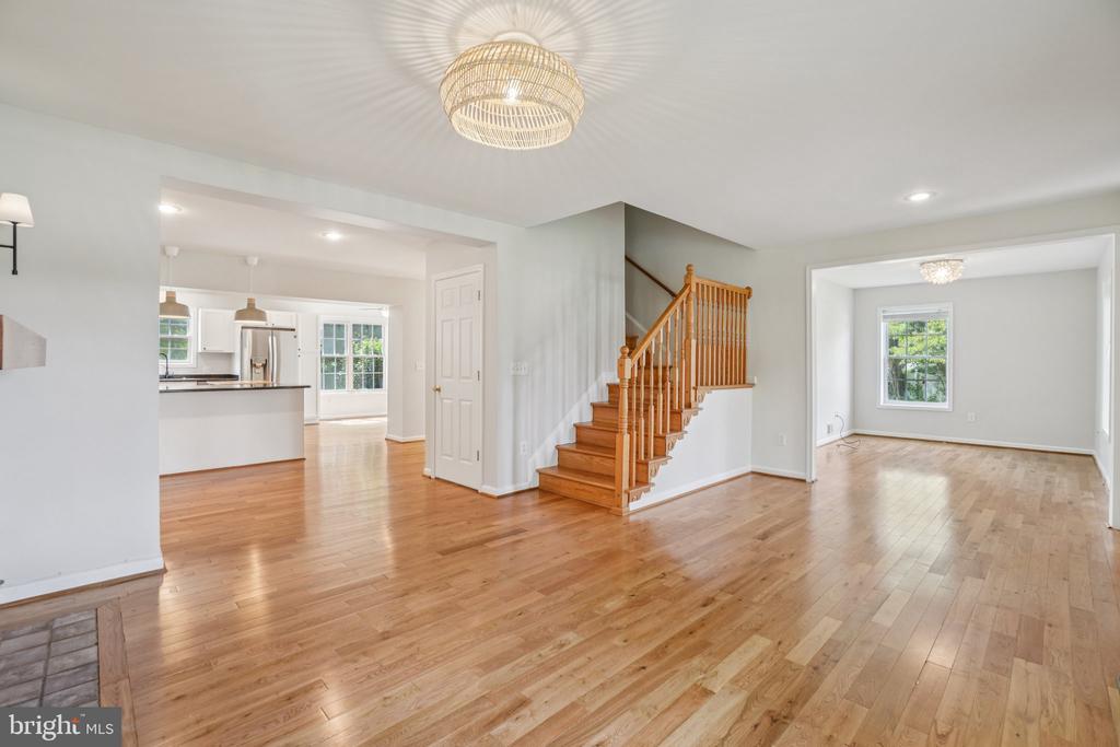 7009 HICKORY HILL ROAD