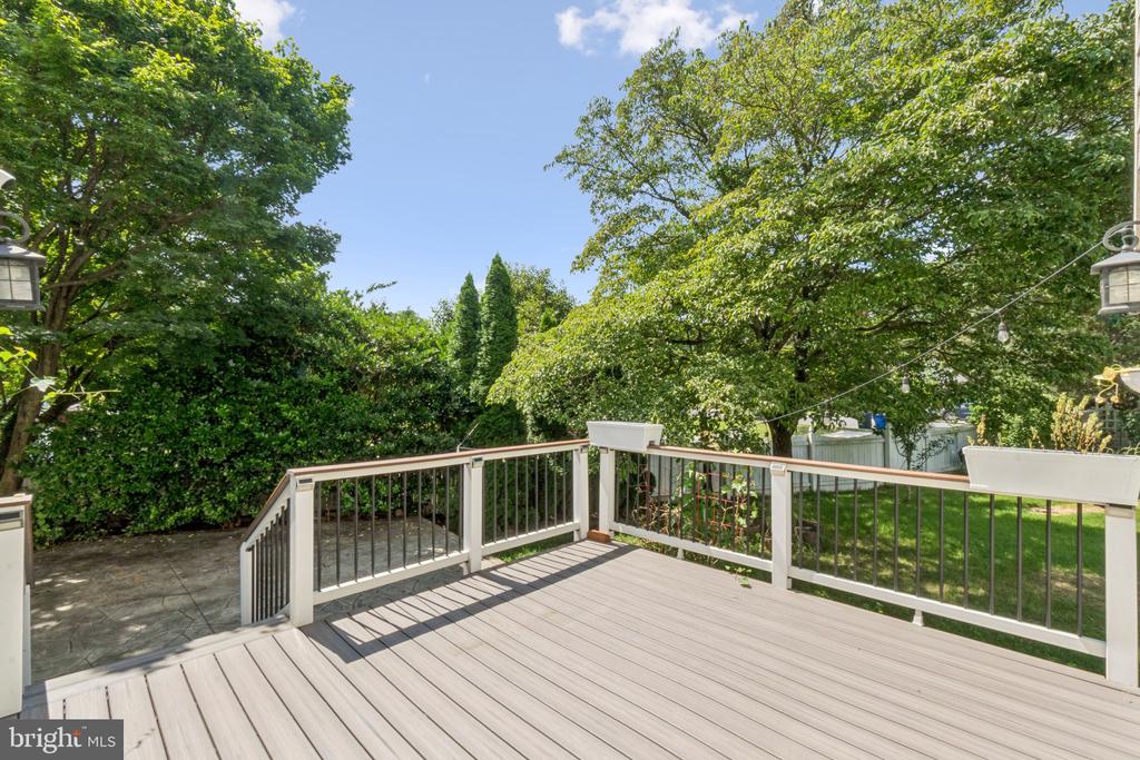 7009 HICKORY HILL ROAD