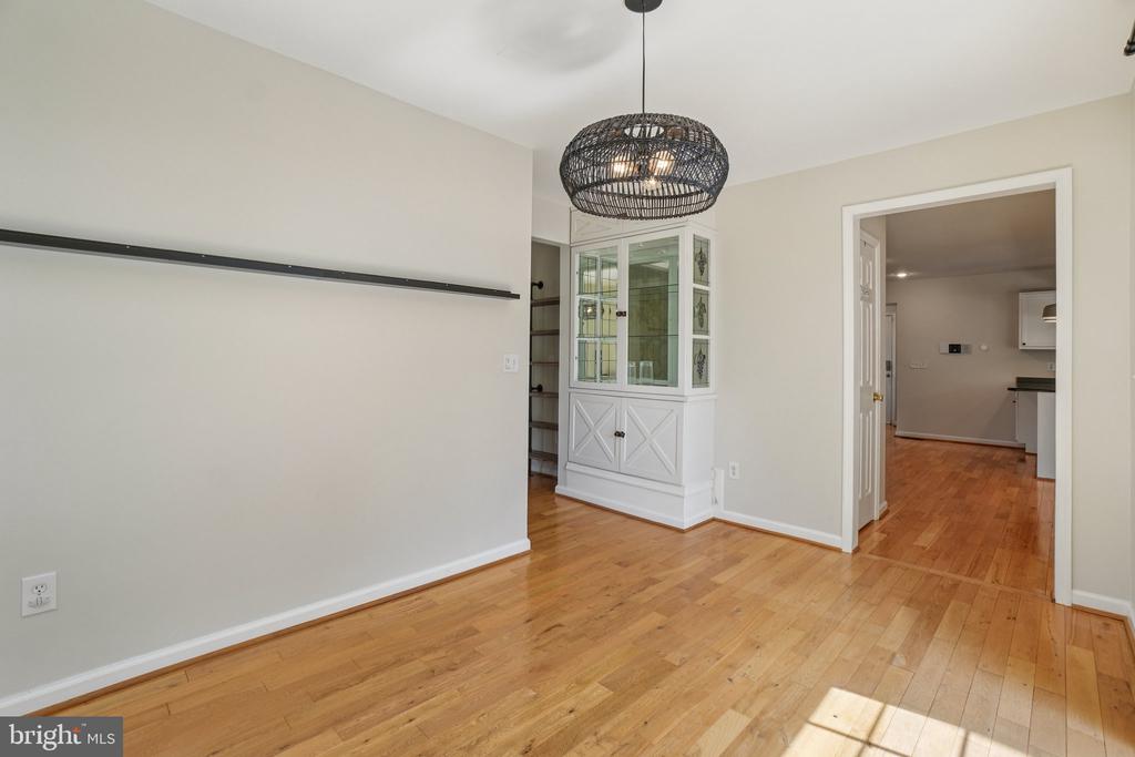 7009 HICKORY HILL ROAD
