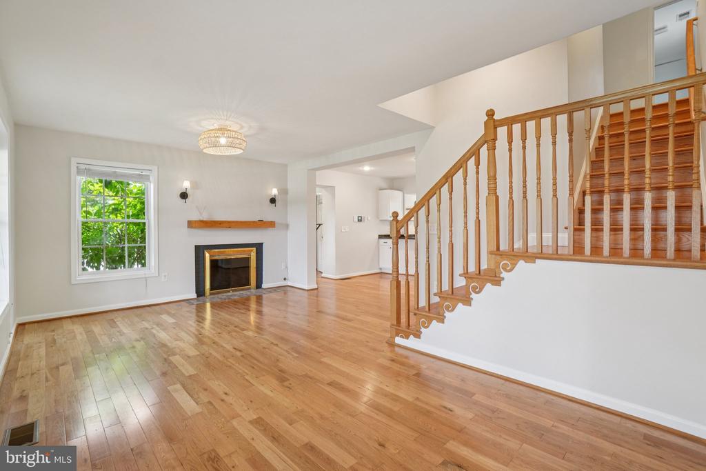 7009 HICKORY HILL ROAD
