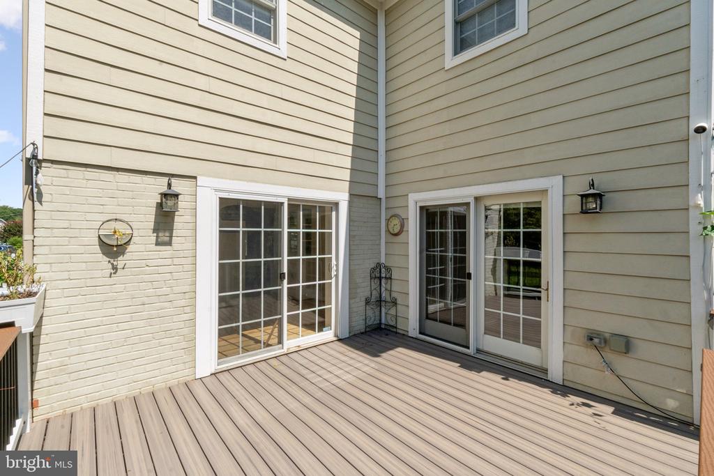 7009 HICKORY HILL ROAD