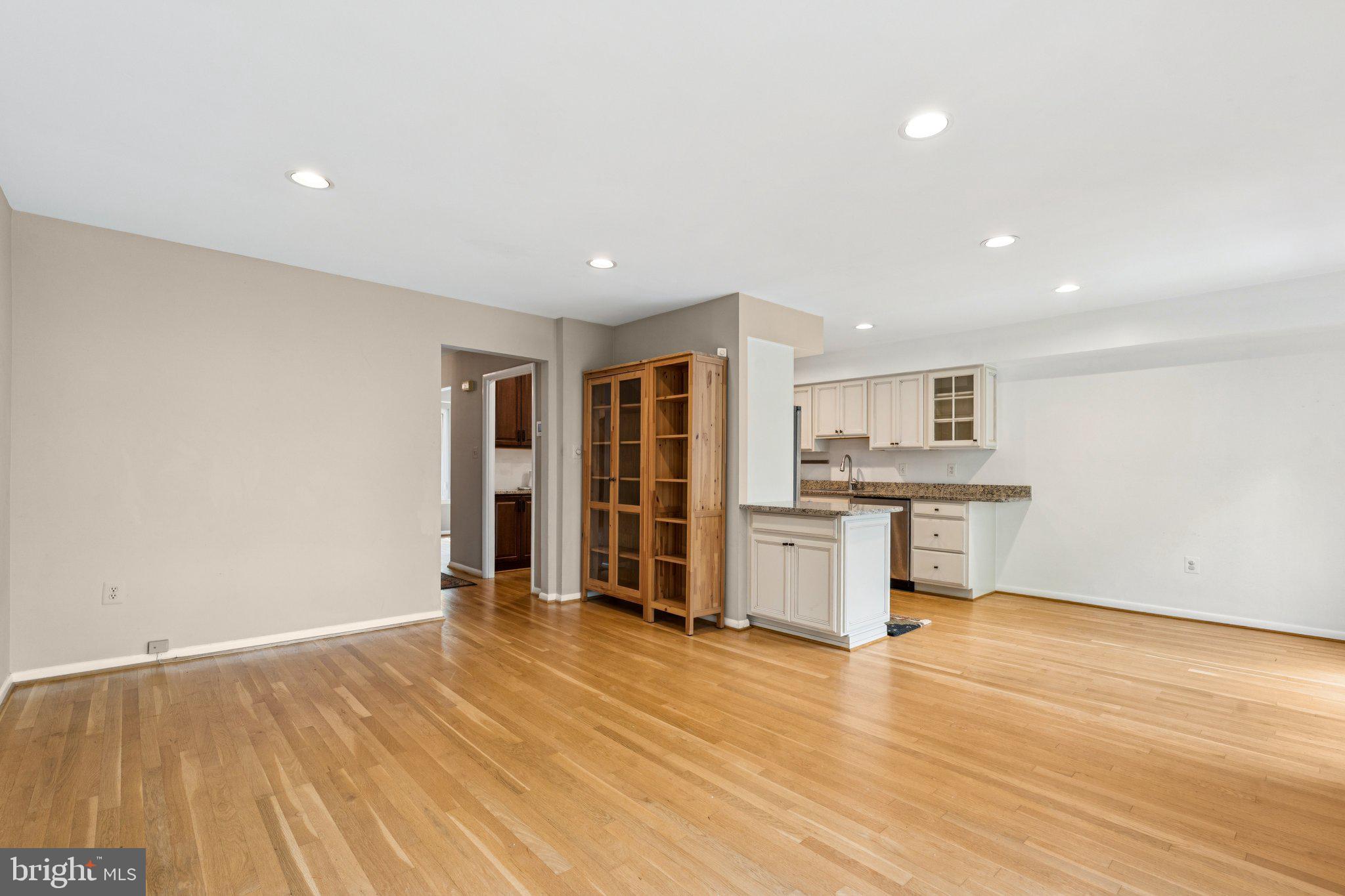 2009 SWANS NECK WAY