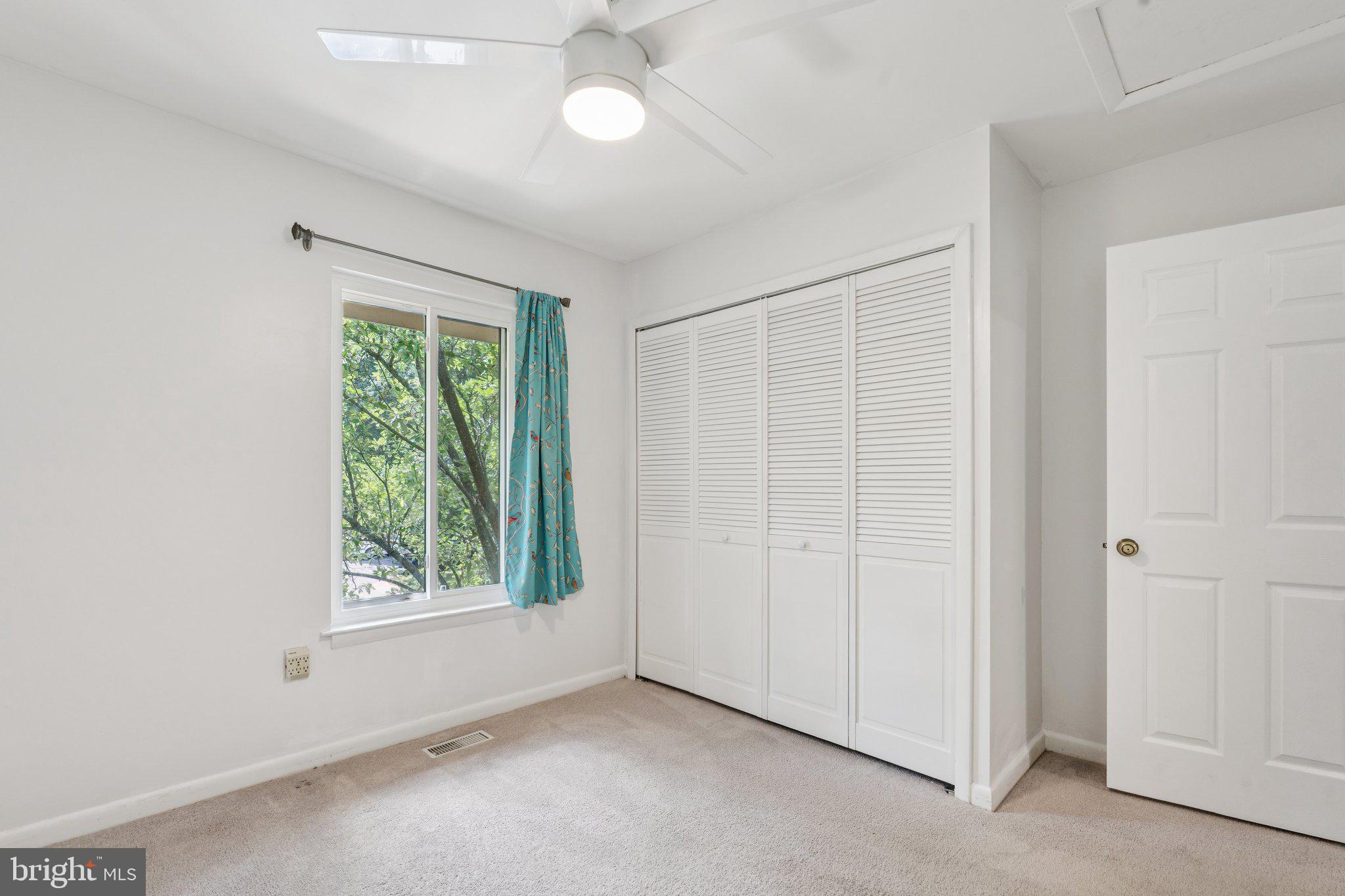 2009 SWANS NECK WAY