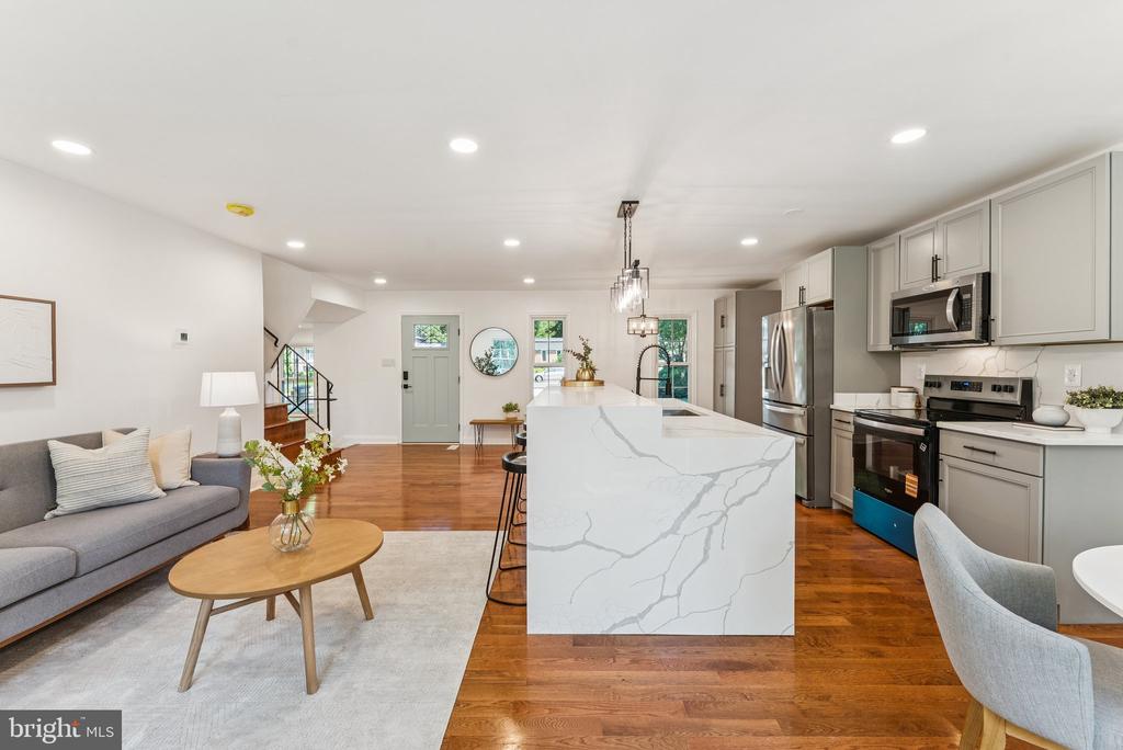 10449 CALUMET GROVE DRIVE