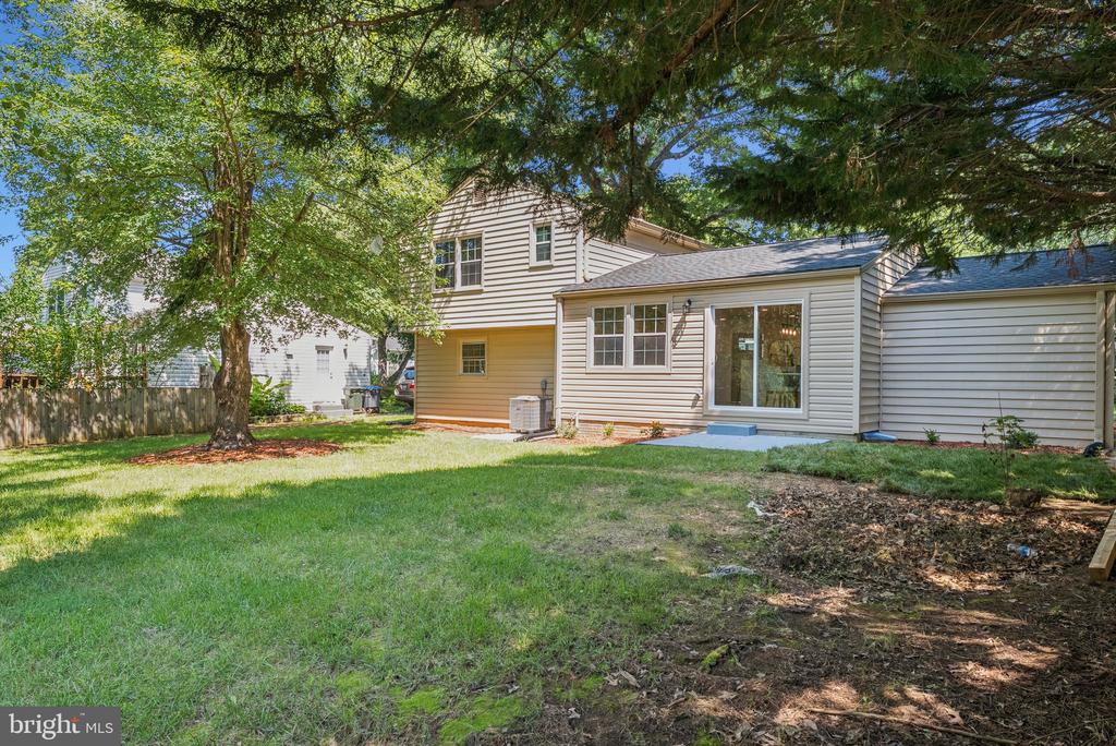 10449 CALUMET GROVE DRIVE