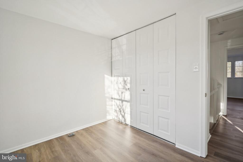 5205 PLEASURE COVE COURT