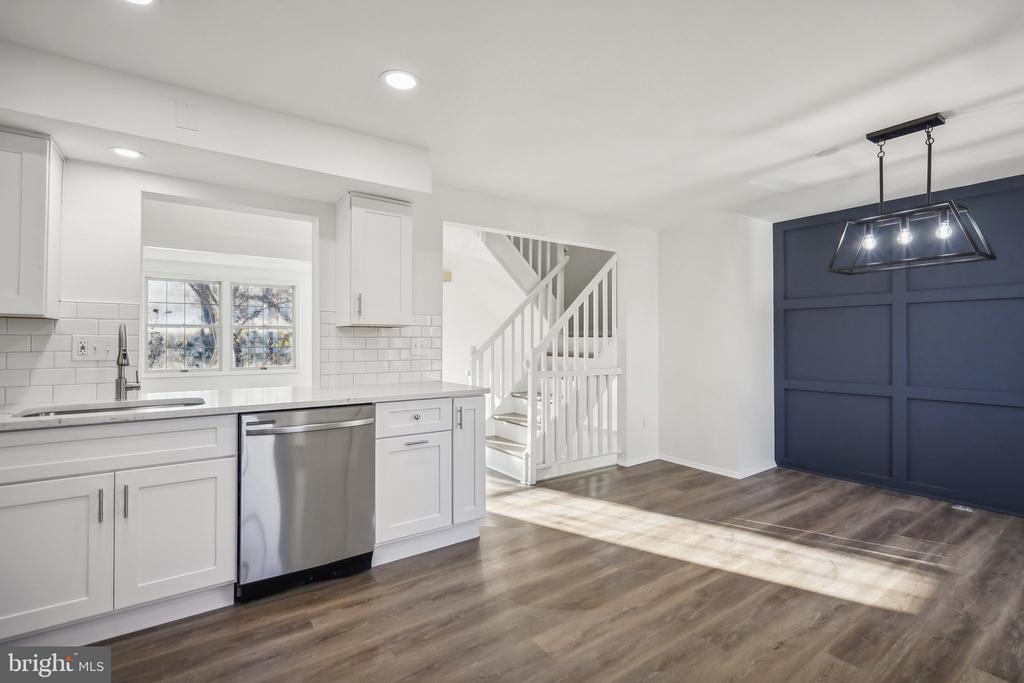 5205 PLEASURE COVE COURT