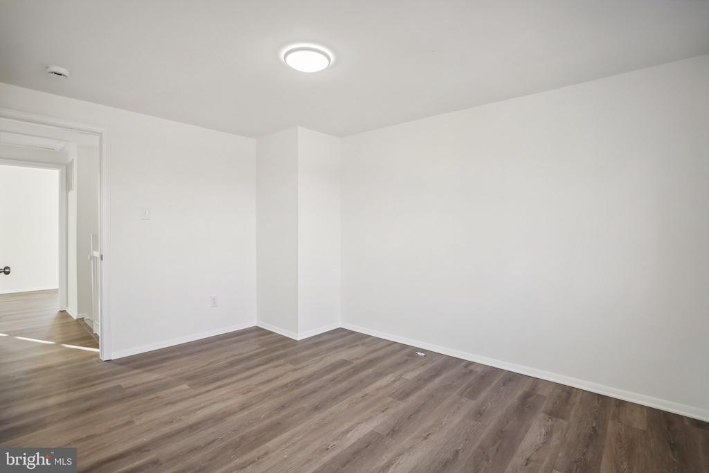 5205 PLEASURE COVE COURT