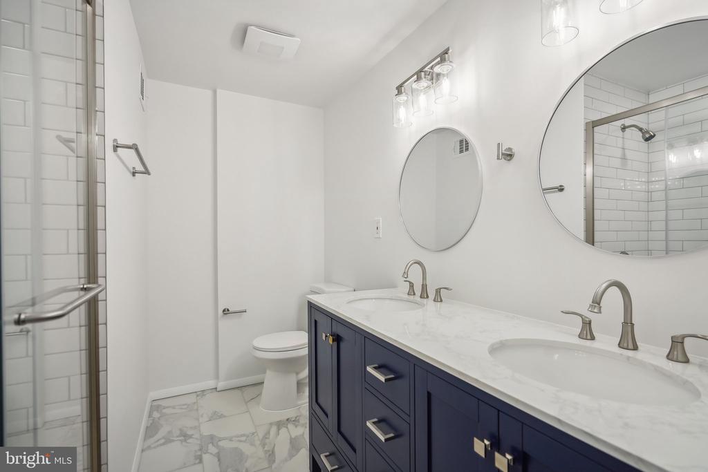 5205 PLEASURE COVE COURT