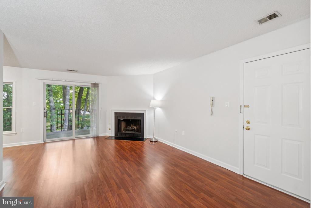 7260 GLEN HOLLOW COURT 60/4