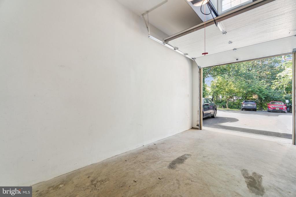 7260 GLEN HOLLOW COURT 60/4