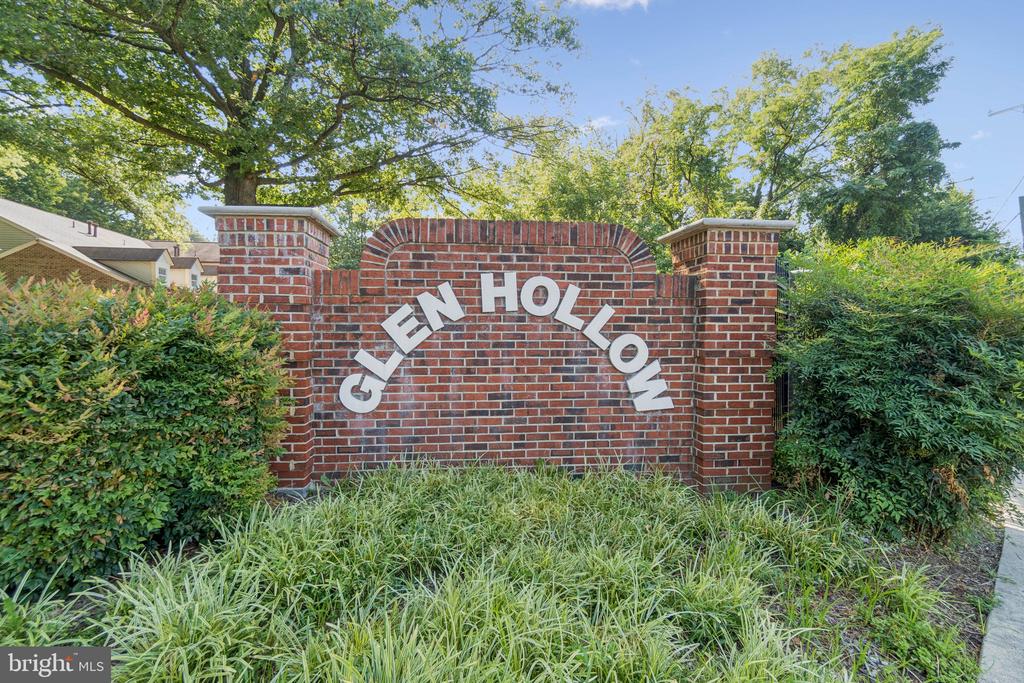 7260 GLEN HOLLOW COURT 60/4