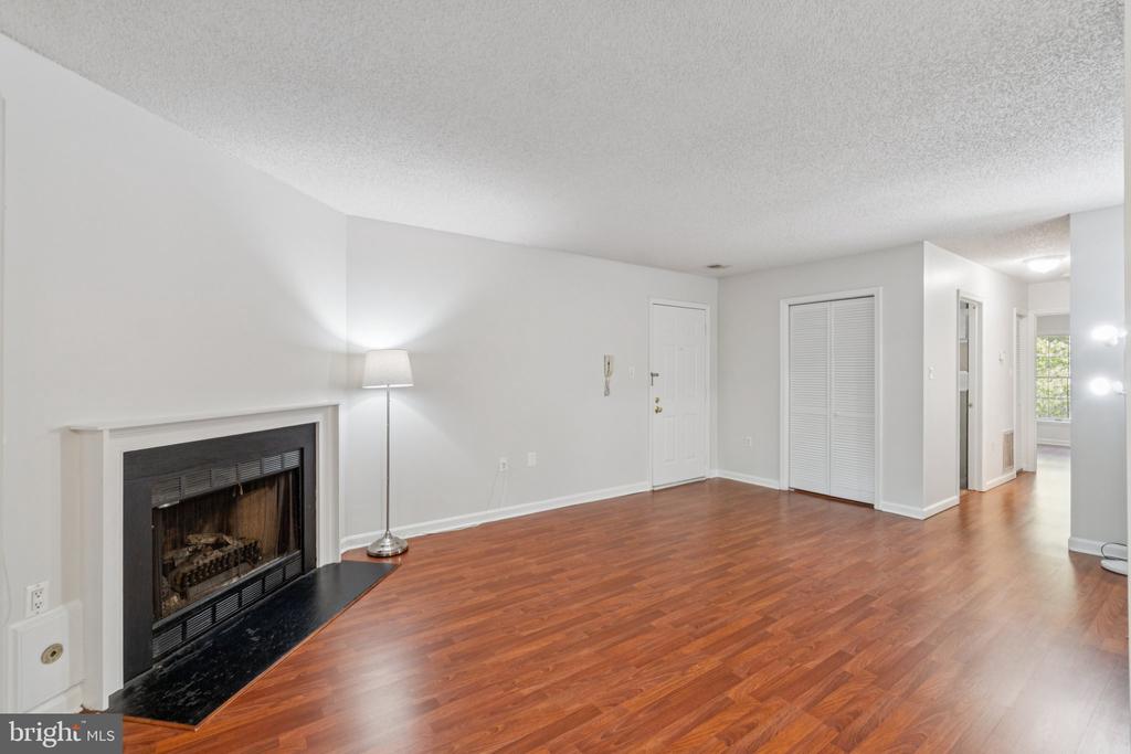 7260 GLEN HOLLOW COURT 60/4