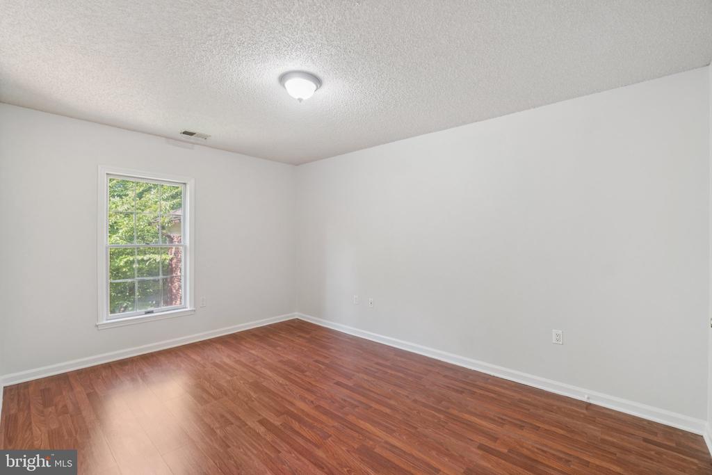 7260 GLEN HOLLOW COURT 60/4