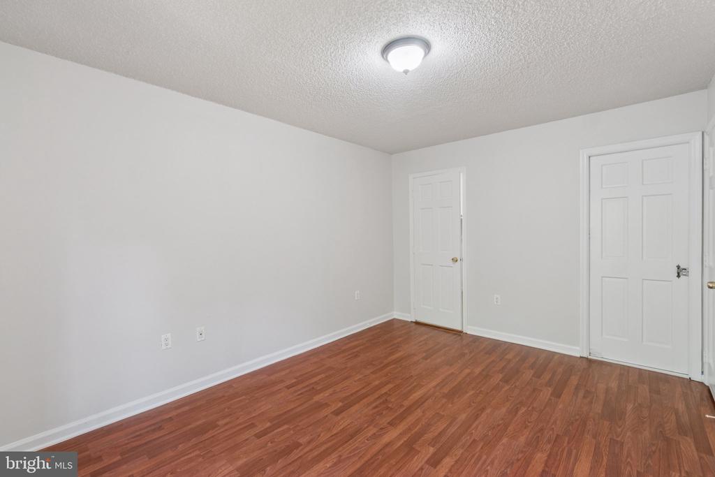 7260 GLEN HOLLOW COURT 60/4