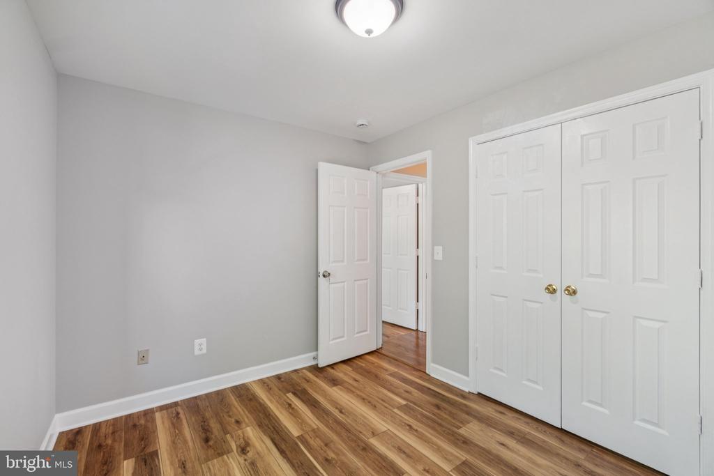 6104 JOUST LANE
