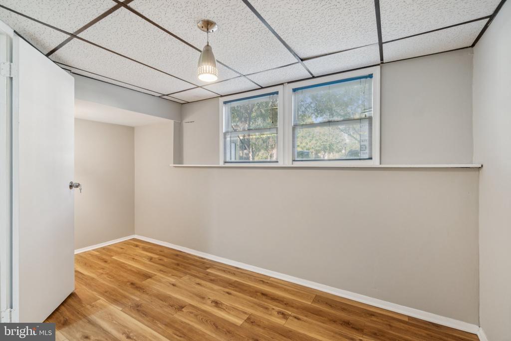 6104 JOUST LANE