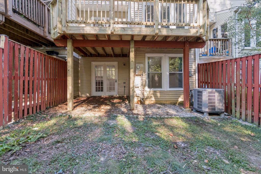 6104 JOUST LANE