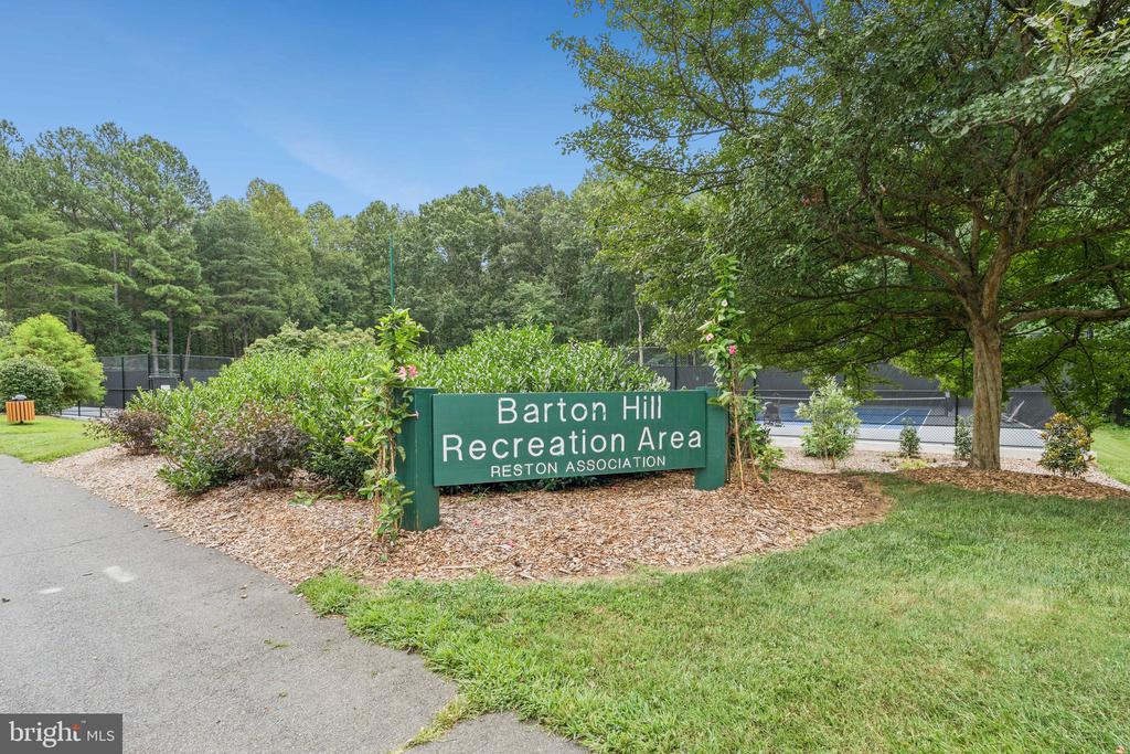 1904 VILLARIDGE DRIVE B 1904B
