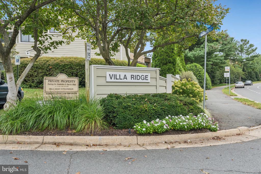 1904 VILLARIDGE DRIVE B 1904B