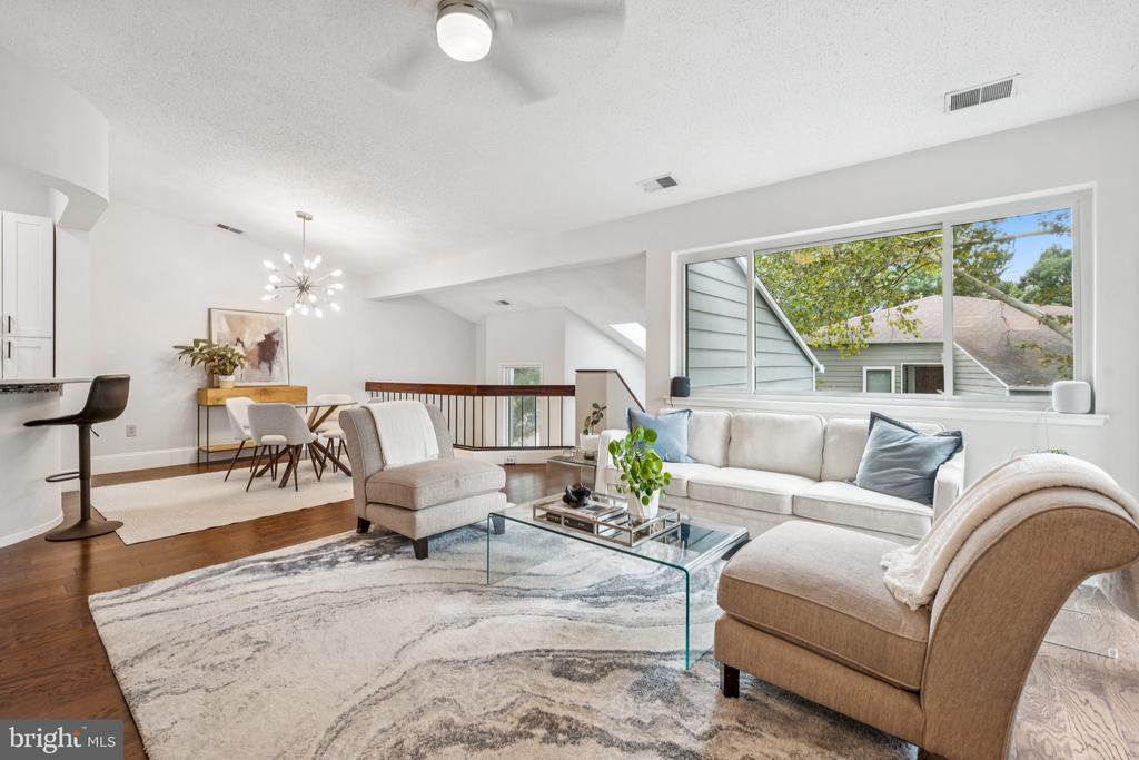 1904 VILLARIDGE DRIVE B 1904B