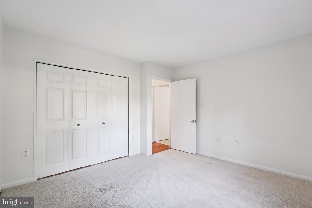 2101 COLTS NECK COURT